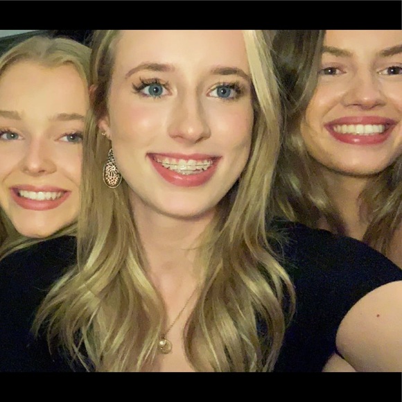 Meet your Posher, Kaitlyn - Picture 1 of 1